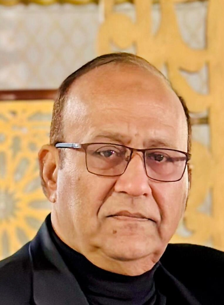 writer of Solve the problems, there is no room for a Karachi province