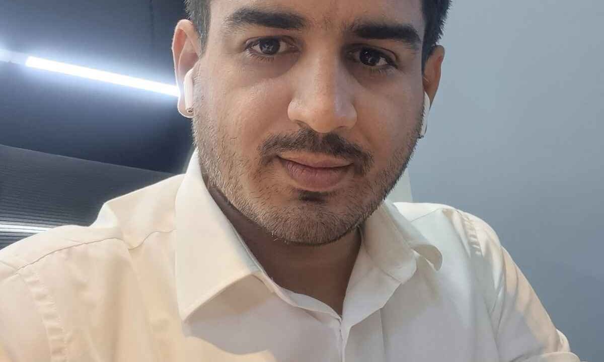 The Three-Tier World in Motion