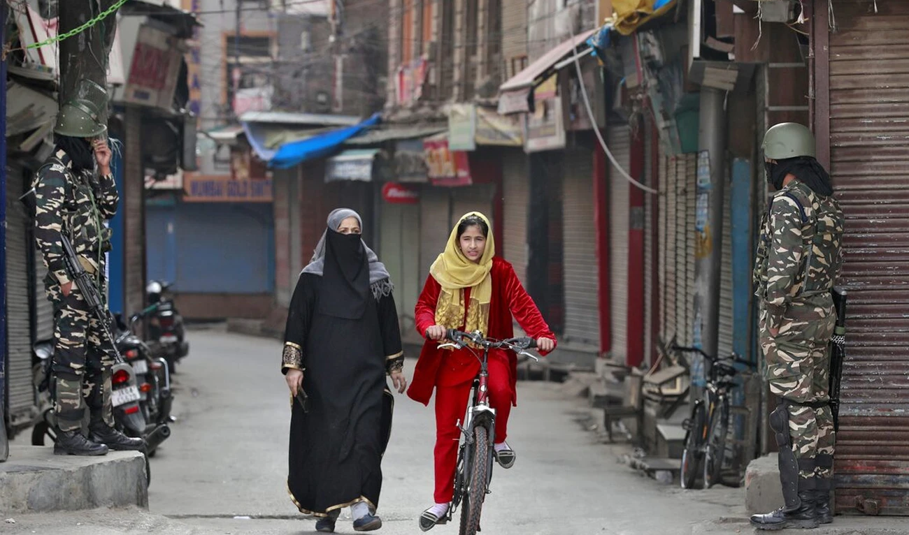 Pakistan rejects India’s Kashmir map claims, saying unilateral actions cannot change Jammu and Kashmir’s disputed status under UN resolutions.