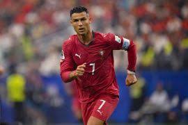 Bruno Fernandes and Cristiano Ronaldo together during a Portugal national team match